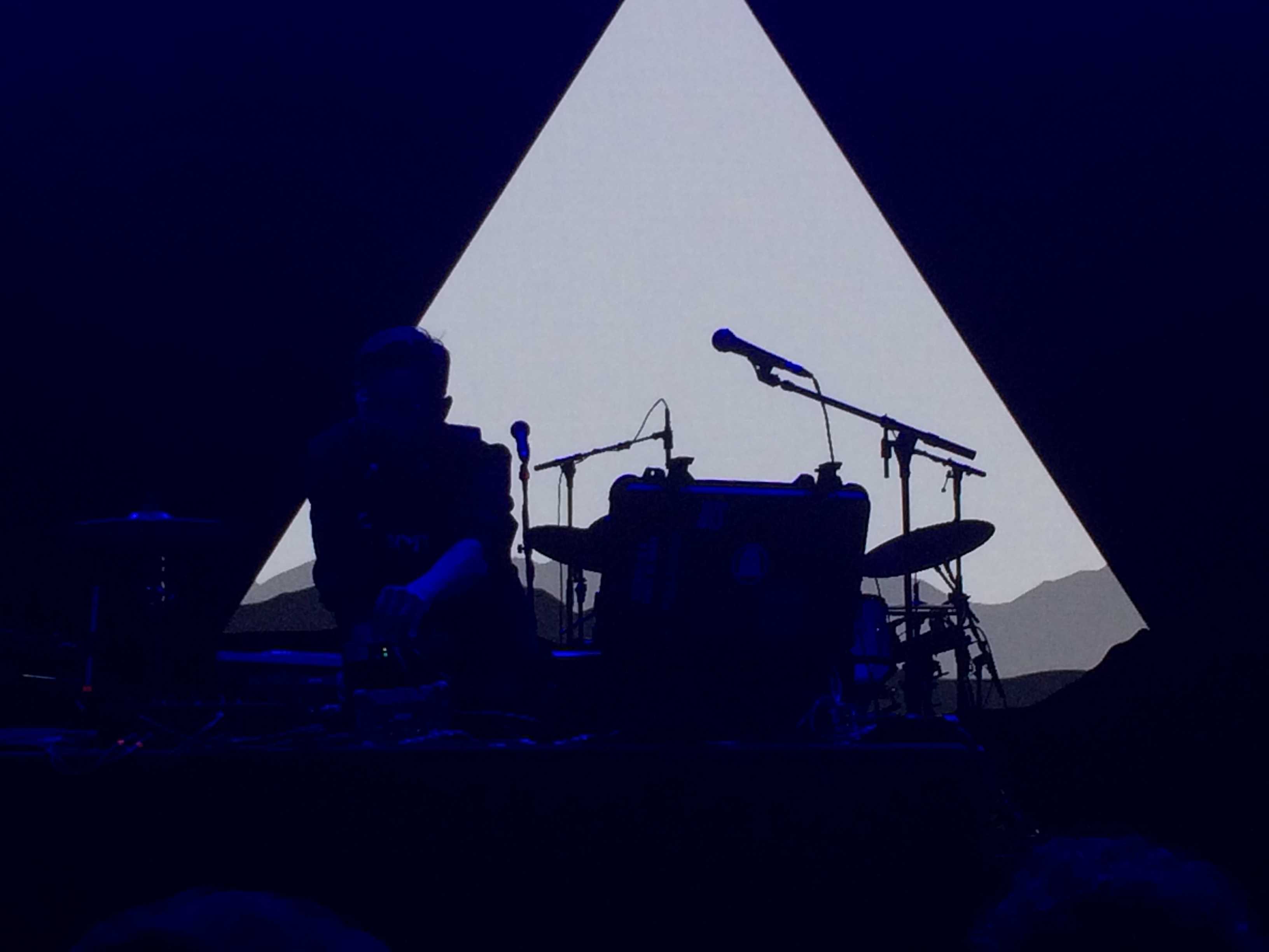 Heathered Pearls during his opening set at Bomb Factory.