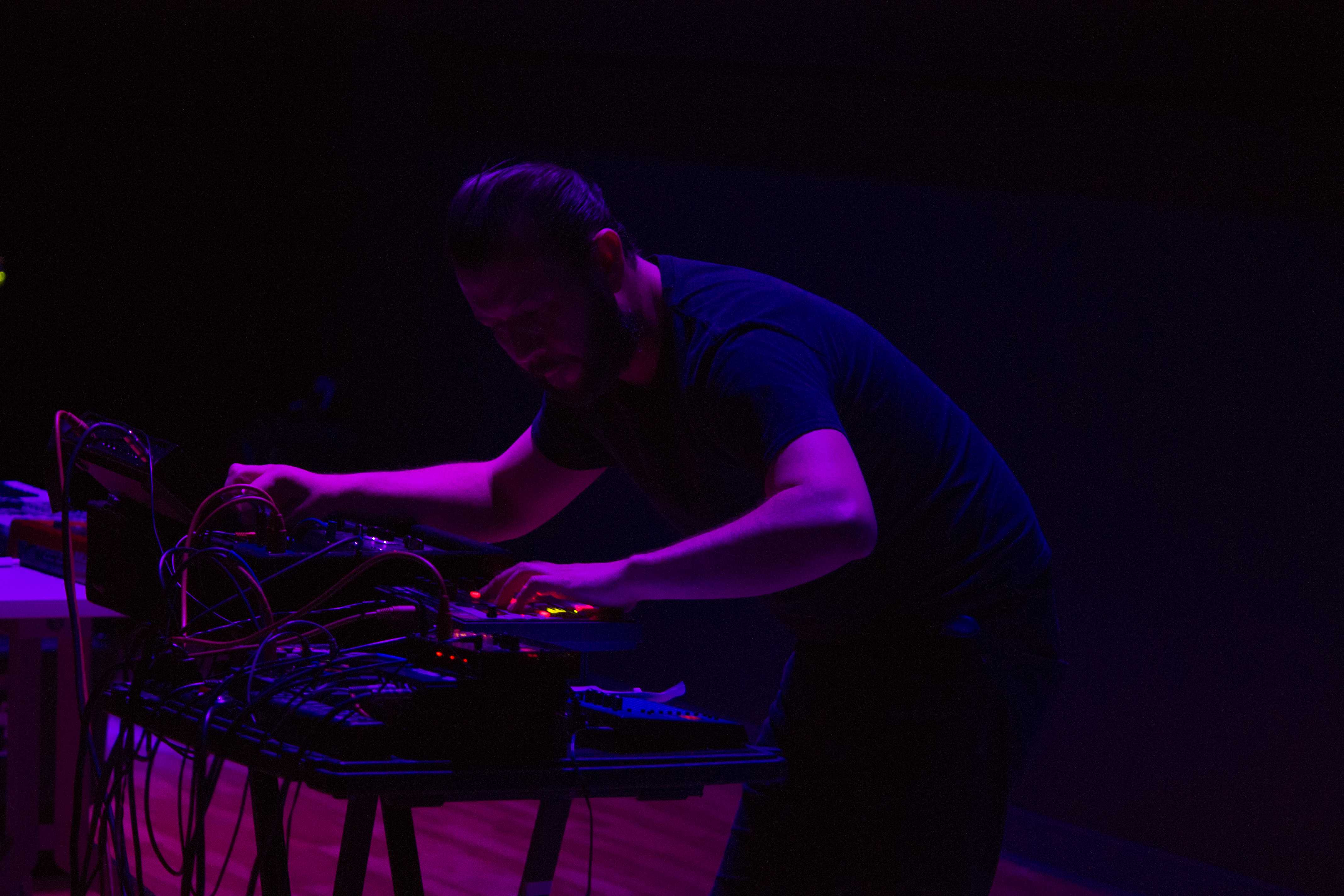 SSLEEPERHOLD @ UTD Plug and Play, 4/6/17 - photo by Demir Candas
