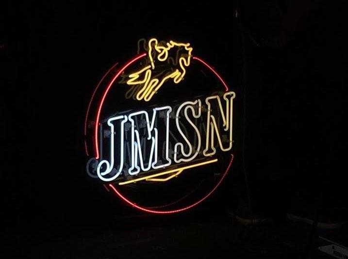 JMSN's Smooth Dance Moves Captivate his Fans