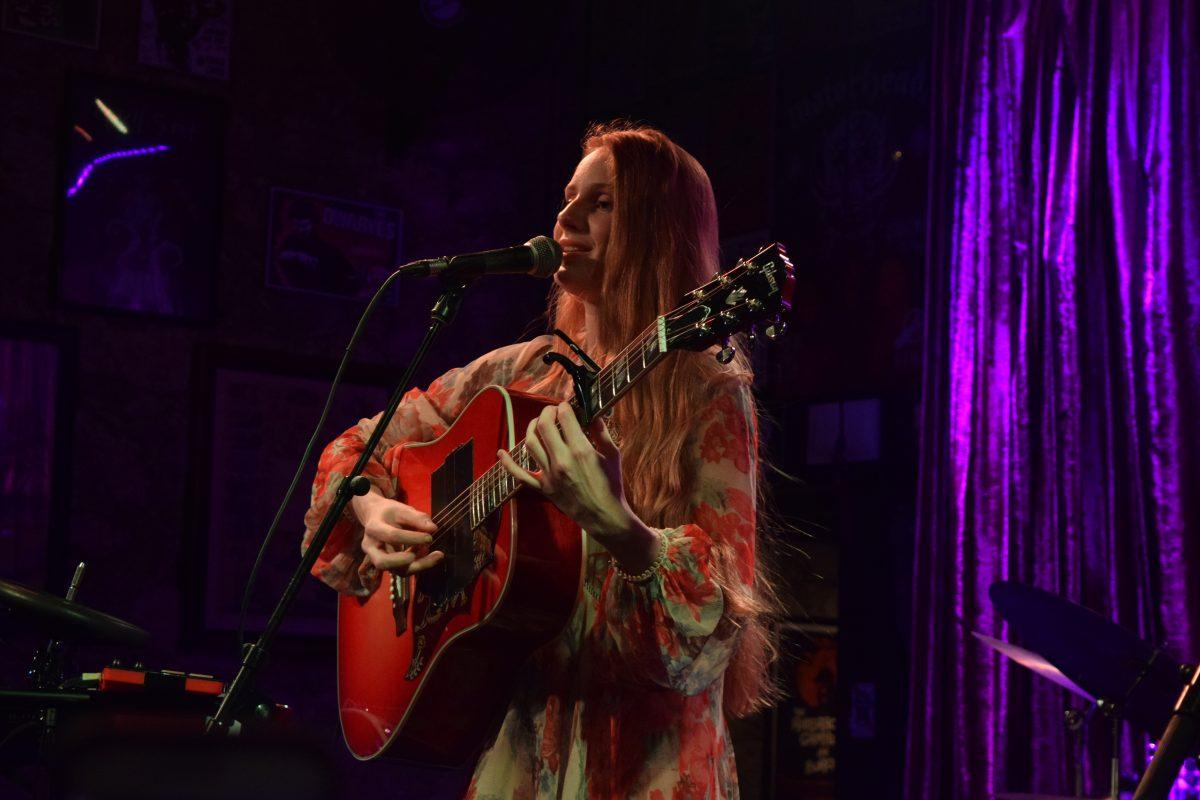 Vera Blue at Three Link on 11/16/17