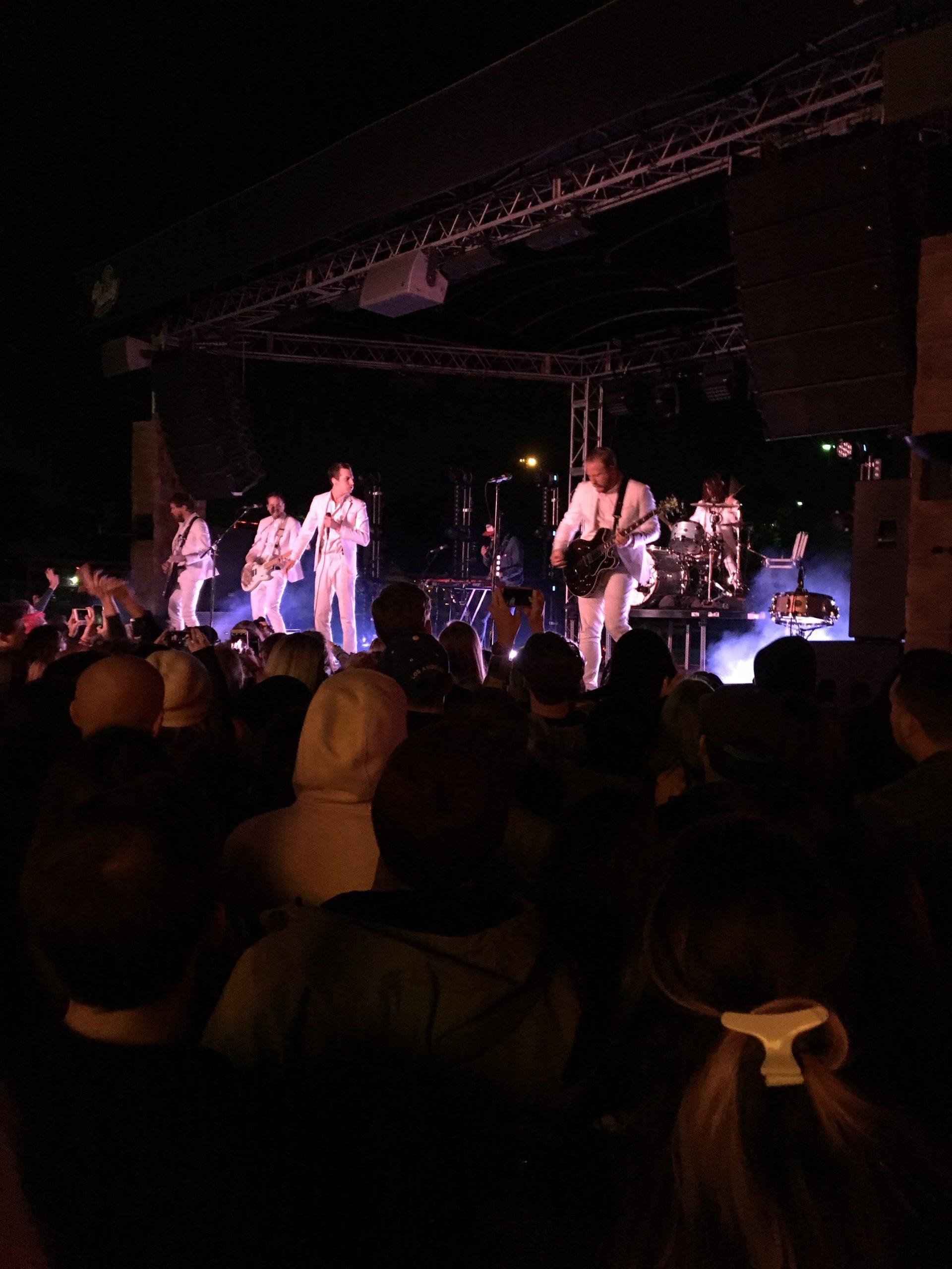 The Maine Brings Their Fans Together