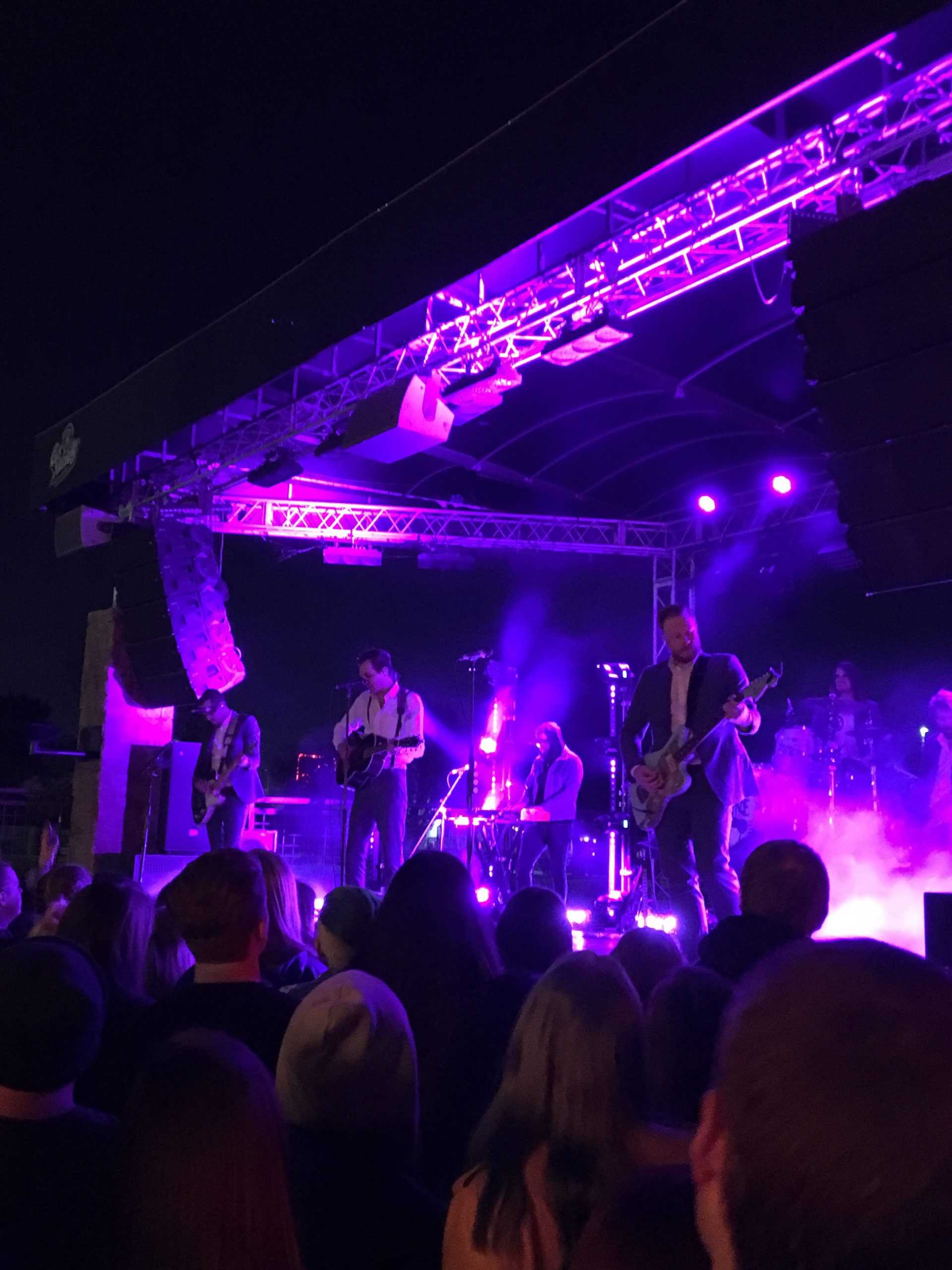 The Maine Brings Their Fans Together